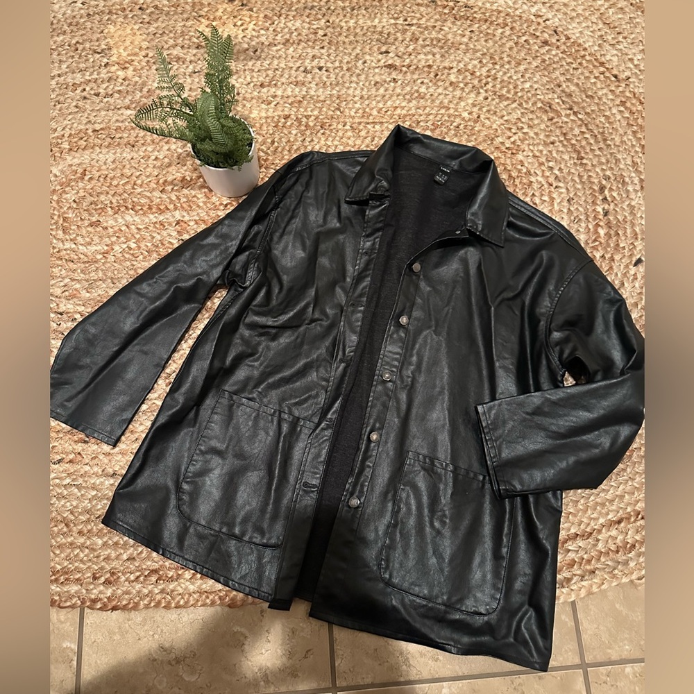 BLACK FAUX LEATHER JACKET